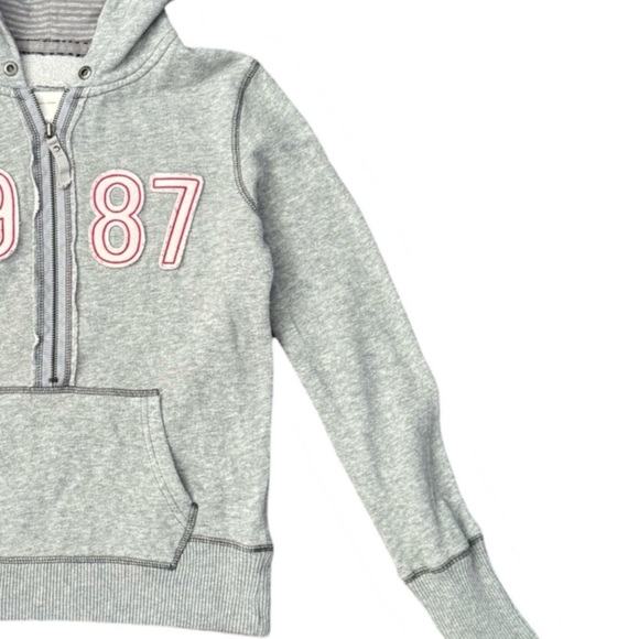 AEROPOSTALE • Pullover Hoodie Logo Sweatshirt - Picture 3 of 4